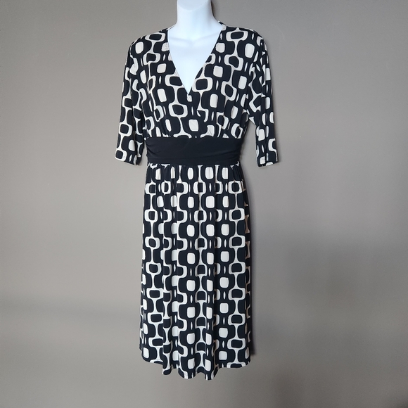 TRAVEL SMITH Women's Knit Geometric Print Dress Size Medium Petite - Picture 5 of 7